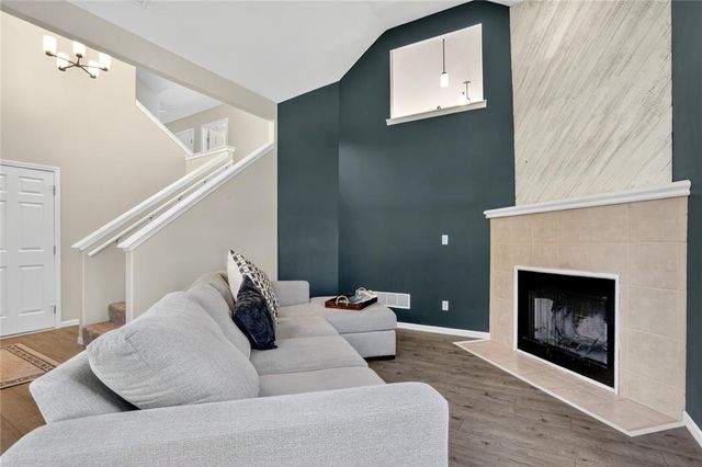 833 E 12th Street, Eudora, KS 66025