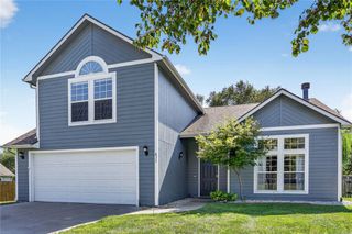 833 E 12th Street, Eudora, KS 66025