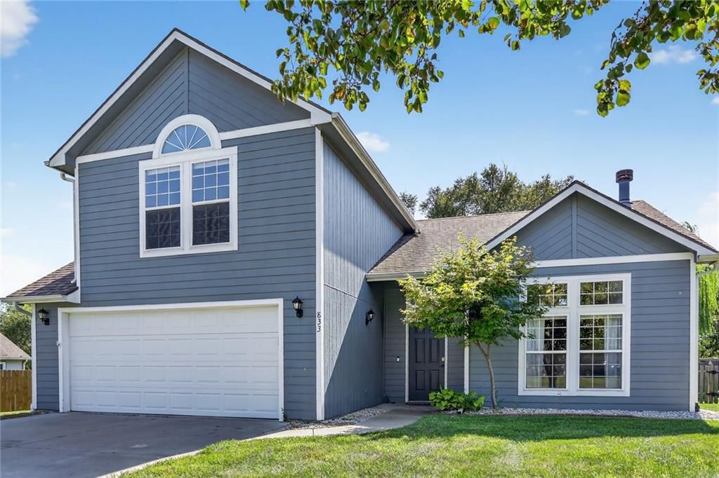 833 E 12th Street, Eudora, KS 66025