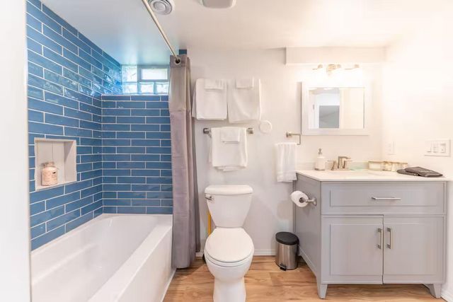 3851 Snelling Avenue, Minneapolis, MN 55406