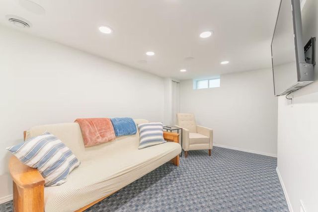 3851 Snelling Avenue, Minneapolis, MN 55406