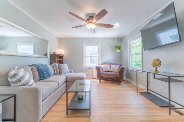 3851 Snelling Avenue, Minneapolis, MN 55406