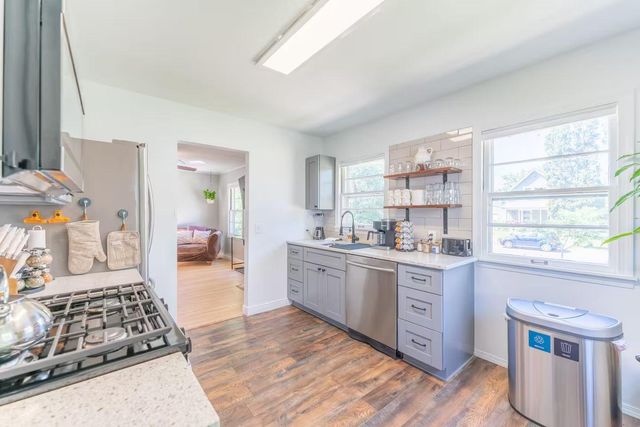 3851 Snelling Avenue, Minneapolis, MN 55406