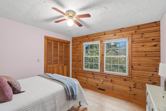 171 Crawley Falls Road, Brentwood, NH 03833