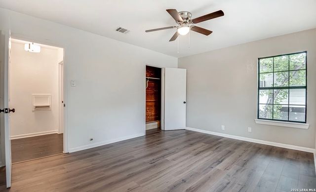 371 Gazel, San Antonio, TX 78213