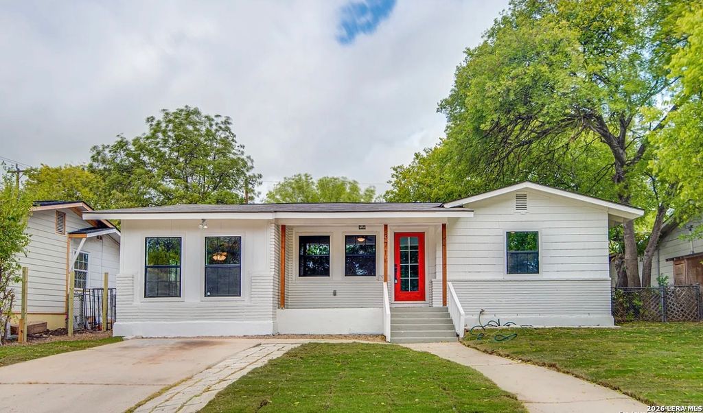 371 Gazel, San Antonio, TX 78213