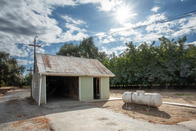 9375 Hedger Rd, Live Oak, CA 95953