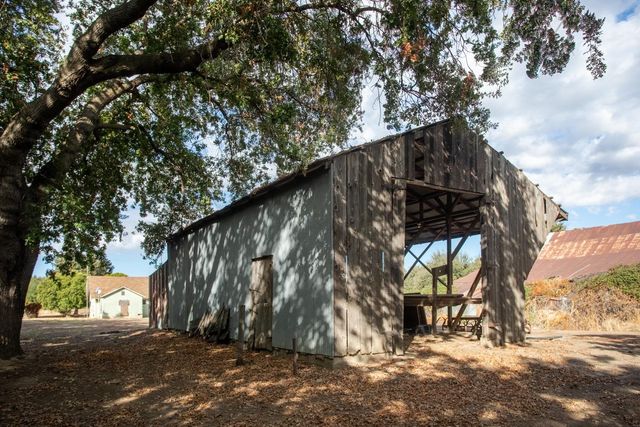 9375 Hedger Rd, Live Oak, CA 95953