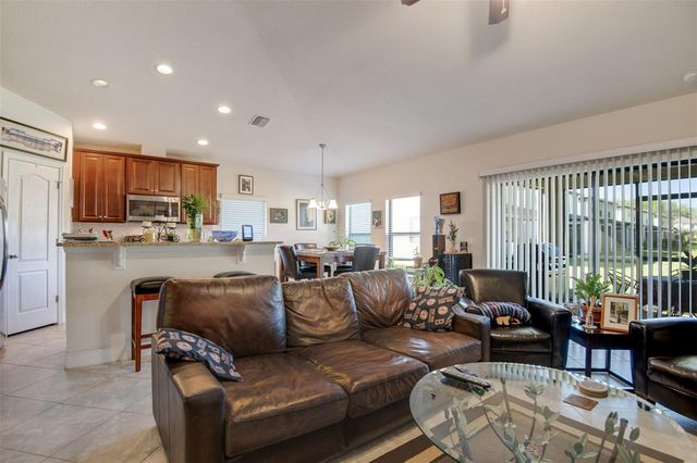 11020 TAHITI ISLE LANE, Tampa, FL 33647
