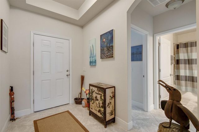 11020 TAHITI ISLE LANE, Tampa, FL 33647