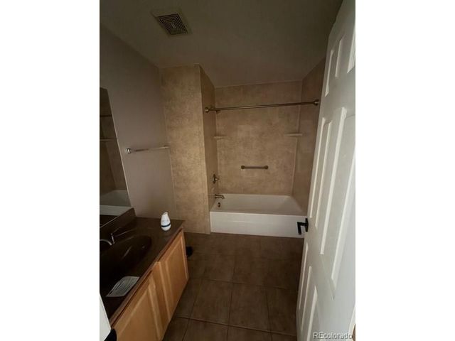 21495 Grays Peak Dr, Parker, CO 80138