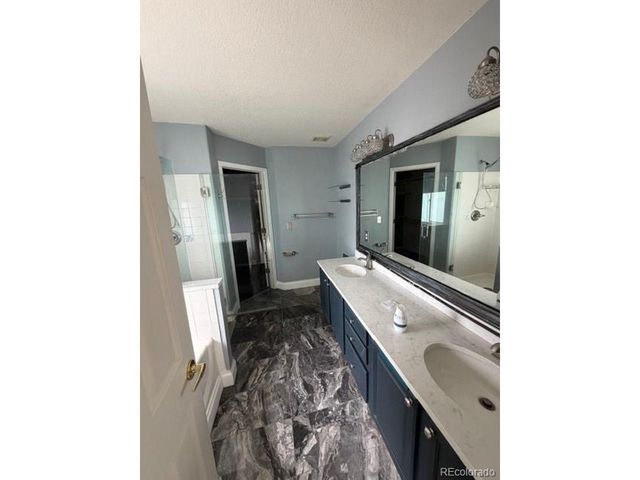 21495 Grays Peak Dr, Parker, CO 80138