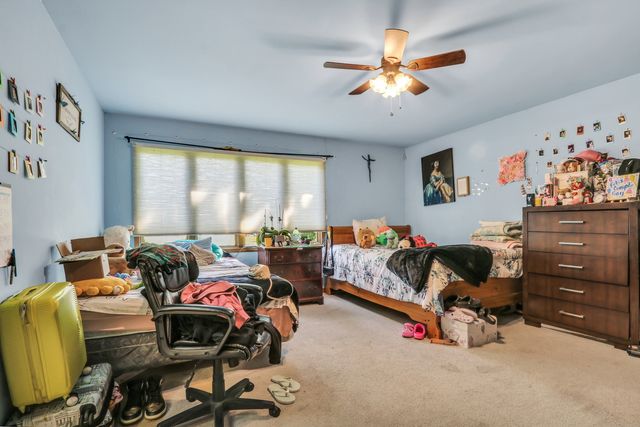 3947 Blackstone Avenue, Gurnee, IL 60031