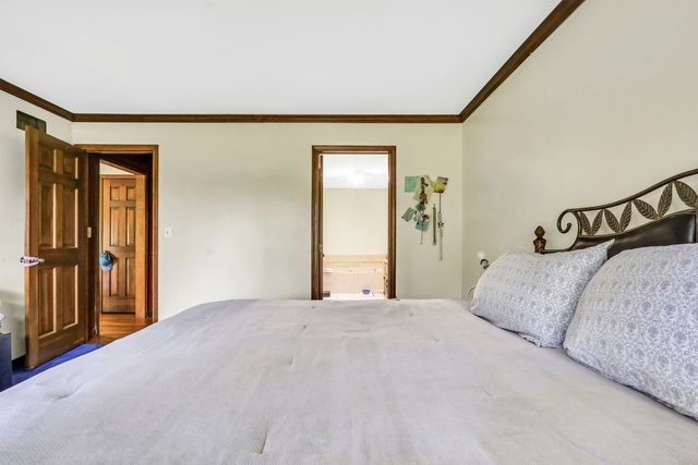 3947 Blackstone Avenue, Gurnee, IL 60031