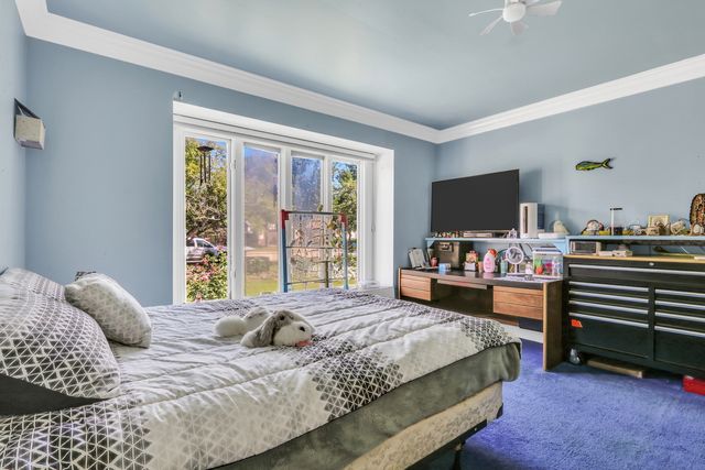 3947 Blackstone Avenue, Gurnee, IL 60031