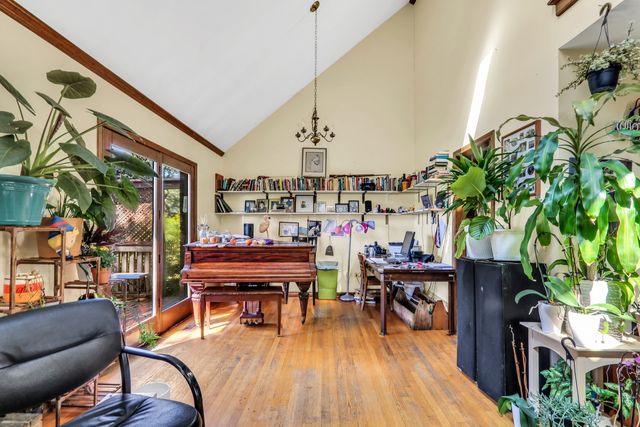 3947 Blackstone Avenue, Gurnee, IL 60031