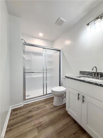 9354 Orchard Garden LN, Smithfield, VA 23430