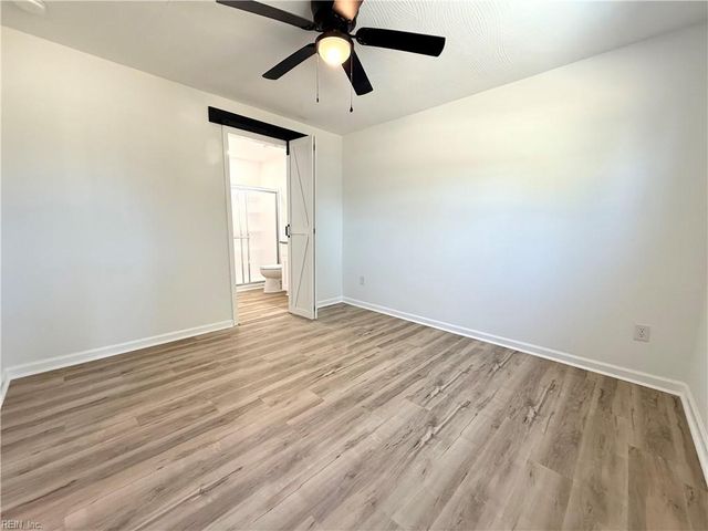 9354 Orchard Garden LN, Smithfield, VA 23430