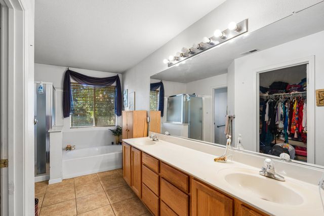 2047 Sandpebble St, Stockton, CA 95206
