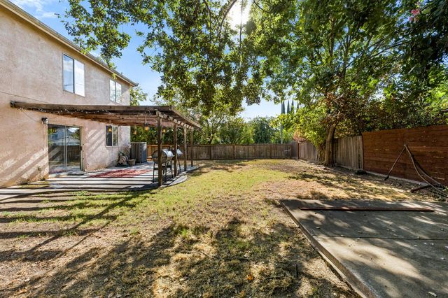2047 Sandpebble St, Stockton, CA 95206