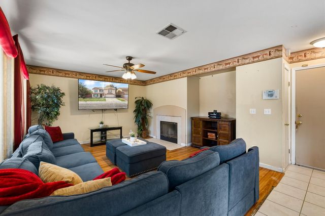 2047 Sandpebble St, Stockton, CA 95206