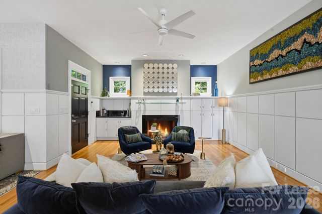 1124 Dilworth Crescent Row, Charlotte, NC 28203