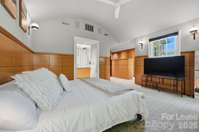 1124 Dilworth Crescent Row, Charlotte, NC 28203