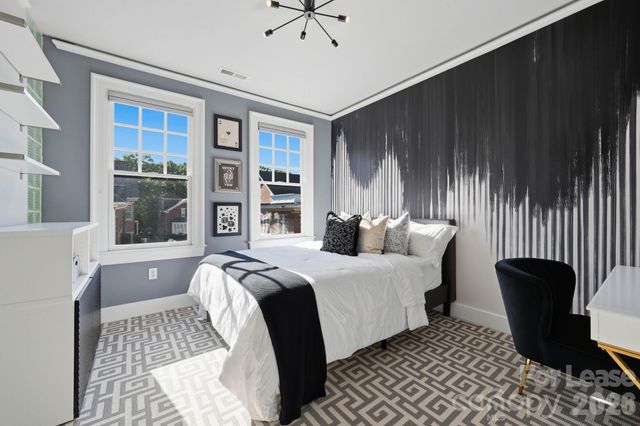 1124 Dilworth Crescent Row, Charlotte, NC 28203