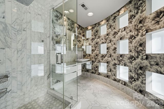 1124 Dilworth Crescent Row, Charlotte, NC 28203