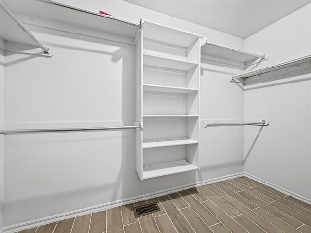 6816 N Waterwood Way, Warr Acres, OK 73132