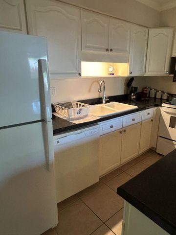 10301 N Kings Hwy Apt 1-2, Myrtle Beach, SC 29572