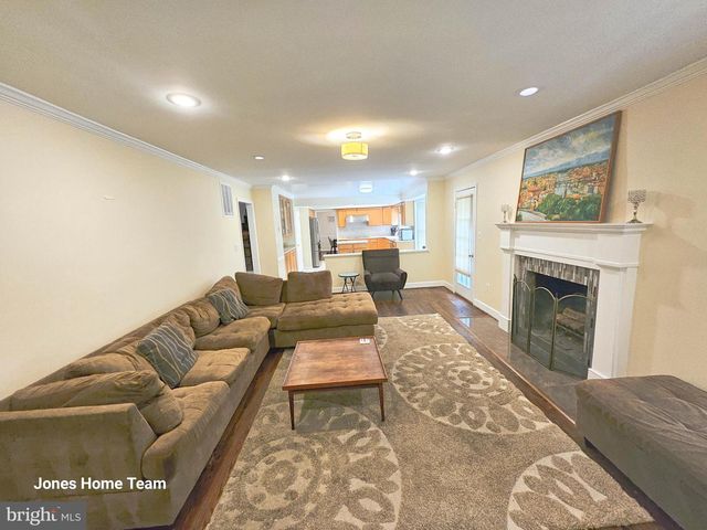 2124 CHERRY LEAF LN, Silver Spring, MD 20906