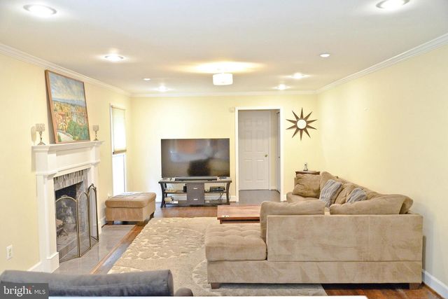2124 CHERRY LEAF LN, Silver Spring, MD 20906