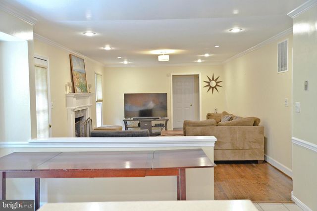 2124 CHERRY LEAF LN, Silver Spring, MD 20906
