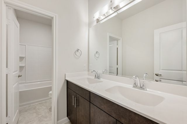 2814 Ocean Drive, Lancaster, TX 75146