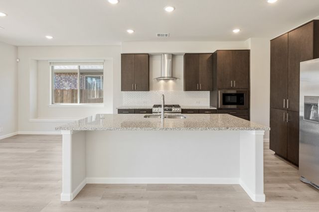 2814 Ocean Drive, Lancaster, TX 75146