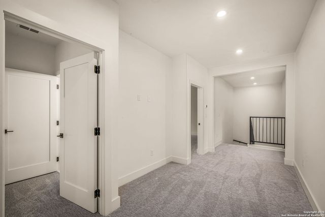 1672 Hillcrest Forest, Canyon Lake, TX 78133