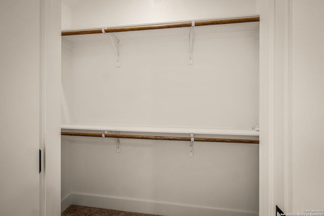 1672 Hillcrest Forest, Canyon Lake, TX 78133