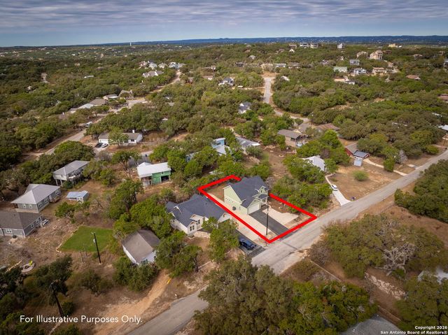 1672 Hillcrest Forest, Canyon Lake, TX 78133