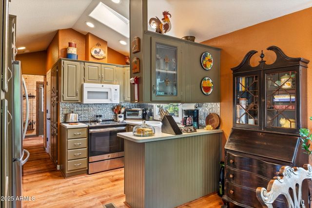 2274 WATER N HOLE Road, Overgaard, AZ 85933