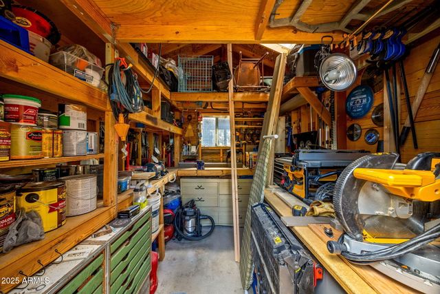 2274 WATER N HOLE Road, Overgaard, AZ 85933