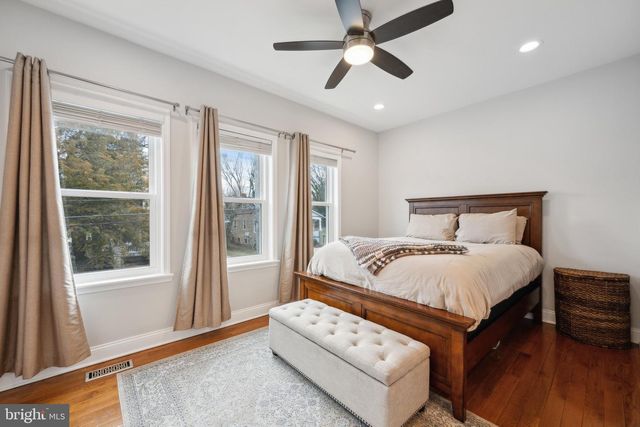 3605 BROTHERS PL SE, Washington, DC 20032