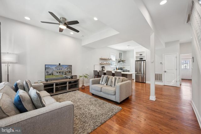 3605 BROTHERS PL SE, Washington, DC 20032