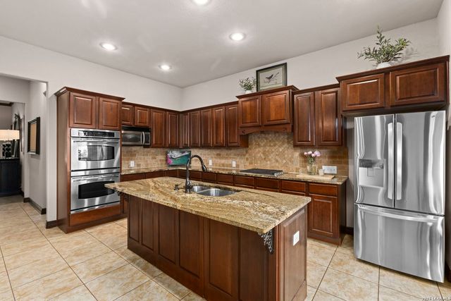 210 Bushbuck Path, San Antonio, TX 78258