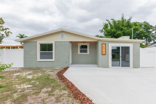 8723 N RIVER FOREST CIRCLE, Tampa, FL 33604