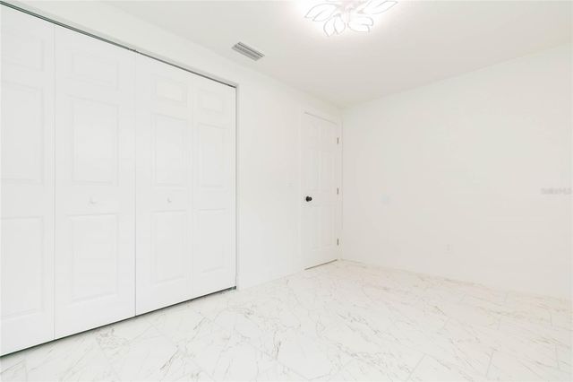 8723 N RIVER FOREST CIRCLE, Tampa, FL 33604