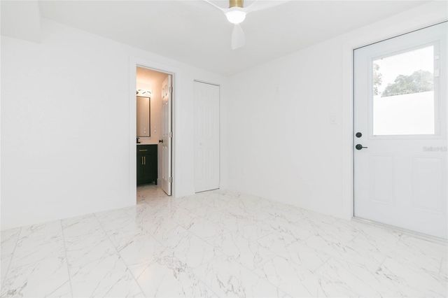 8723 N RIVER FOREST CIRCLE, Tampa, FL 33604