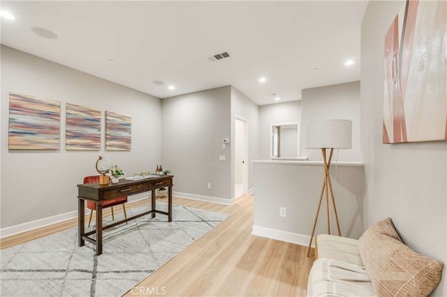 870 E Mountain Way C, Azusa, CA 91702