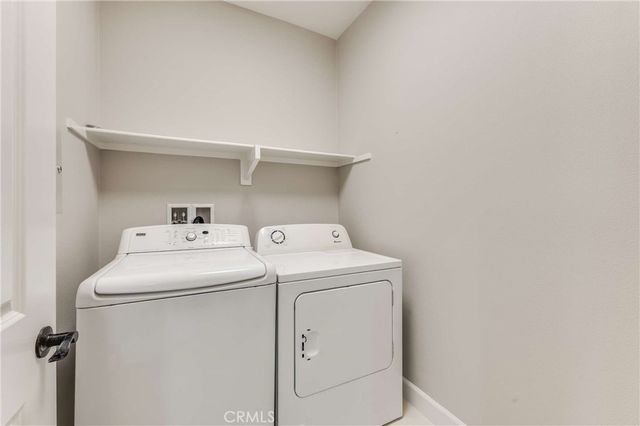870 E Mountain Way C, Azusa, CA 91702