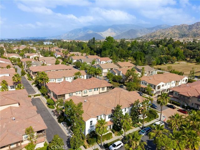 870 E Mountain Way C, Azusa, CA 91702